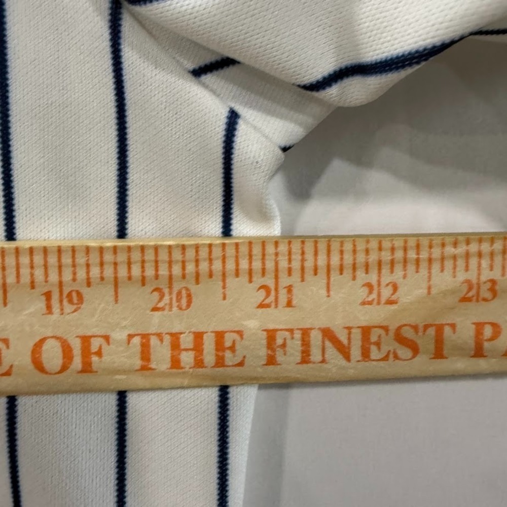 Vintage New York Yankees Jersey Men's M White Pinstripe Wilson MLB Made In USA - Picture 5 of 5